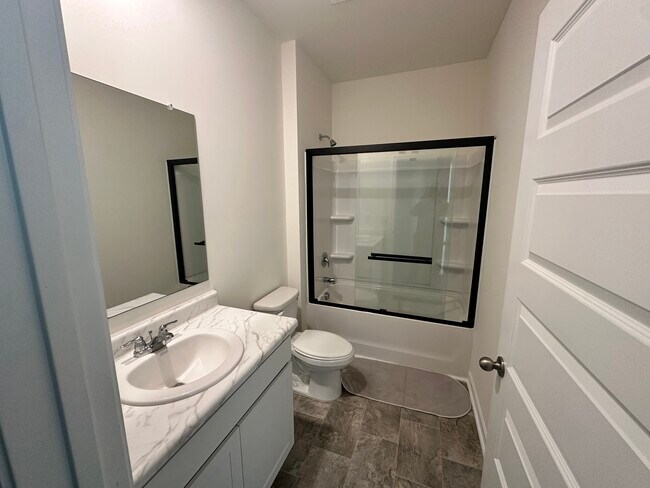 Foto del edificio - 134 Oakchase Pk Ln