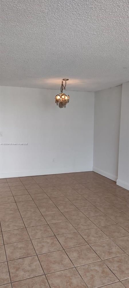 Foto del edificio - 15600 NW 7th Ave