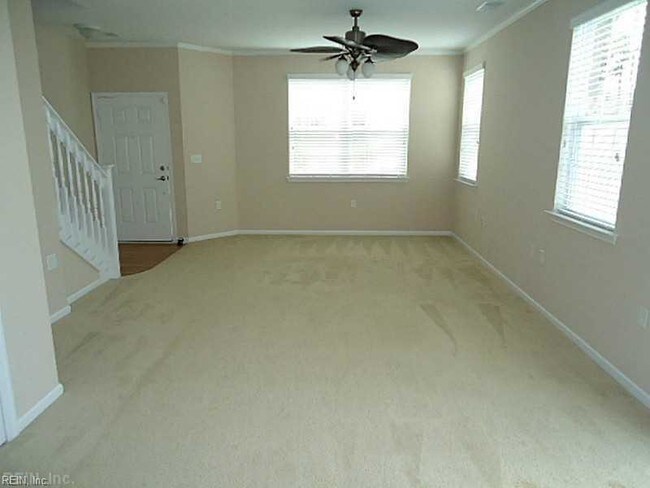 Building Photo - 2 bedroom in Chesapeake VA 23320
