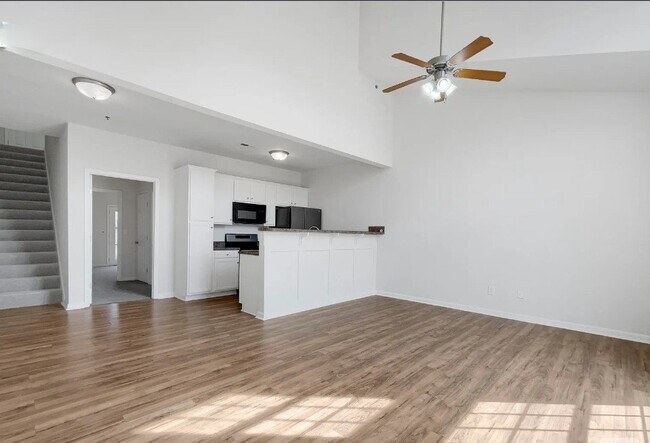 Foto del edificio - 1034 Wildwood Dr