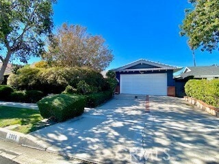 Building Photo - 2806 S Rene Dr