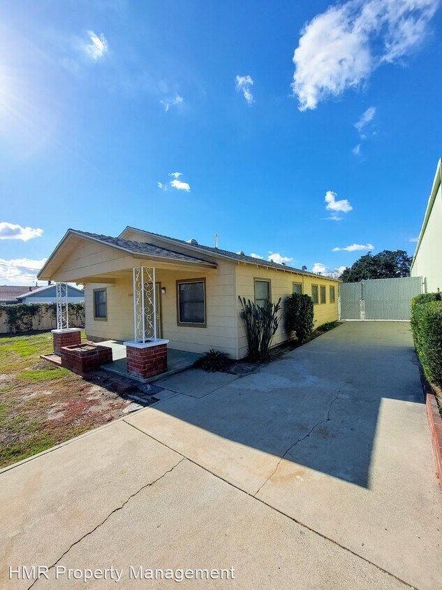 Primary Photo - 3 br, 1 bath House - 11054 Pipeline Ave