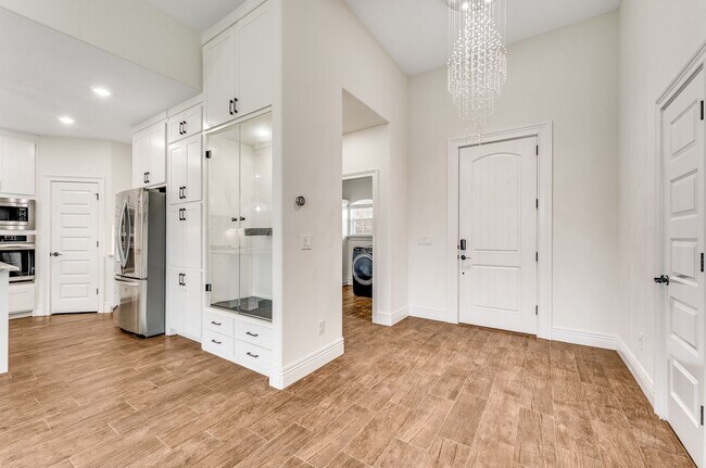 Foto del edificio - Modern Elegance: Spacious 4-Bedroom Rental in Bentonville