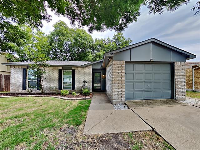 Foto principal - 912 Sunny Slope Dr
