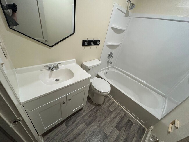 Foto del edificio - Cute cozy 1 bedroom 1 bathroom