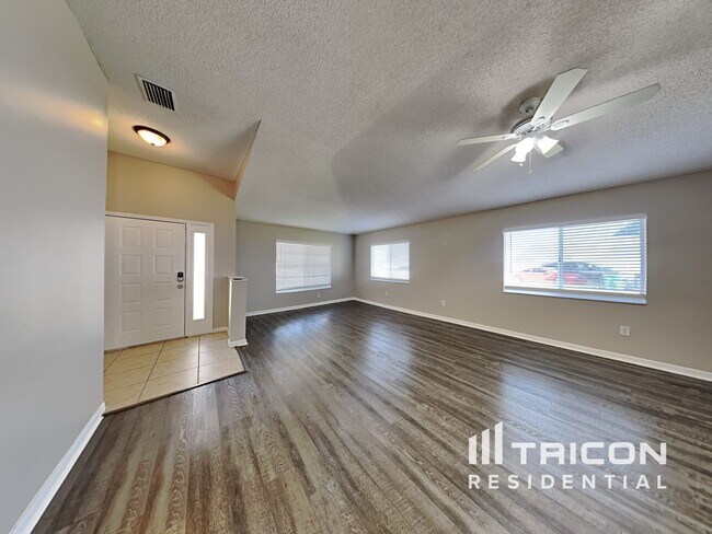 Building Photo - 30944 Midtown Court Wesley Chapel FL