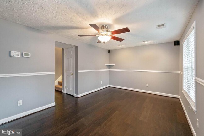 Building Photo - 1594 Lodge Pole Ct