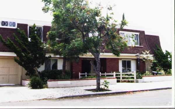 Building Photo - 3633 45th St