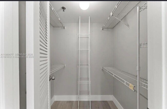 Foto del edificio - 3150 W Rolling Hills Cir
