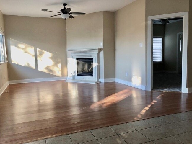 Building Photo - 10838 Cobblecreek Way