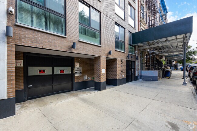 Building Photo - 517 W 134th St