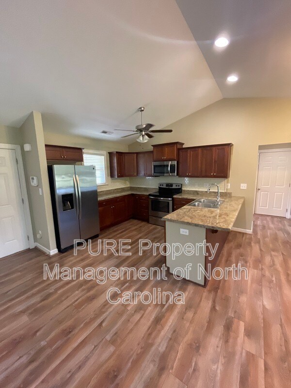 Foto del edificio - 109 Parkers Pointe Dr