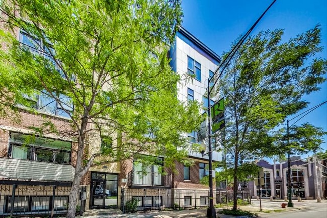 Building Photo - 5771 N Ridge Ave