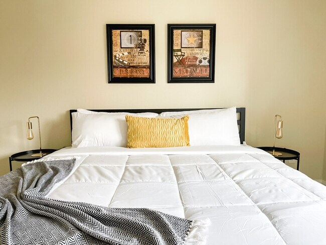 Building Photo - 12701 N Pennsylvania Ave