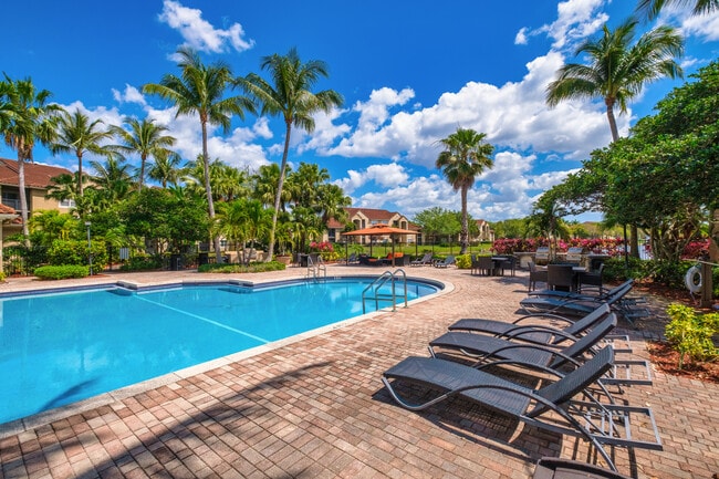 Building Photo - The Palms at Davie
