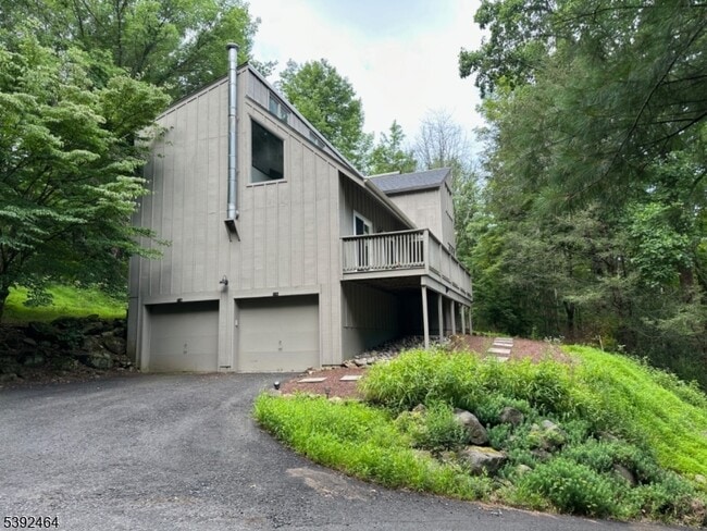 Building Photo - 54 Water St