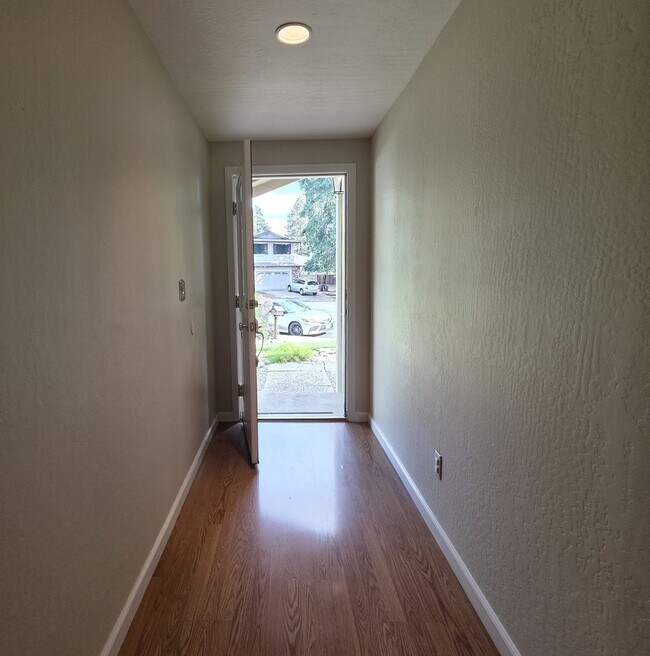 Foto del edificio - 4BD/2.5BA Single Story, Court Location on Walnut Creek Border
