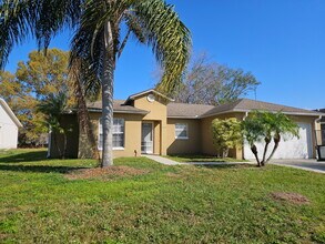 Building Photo - 305 Miami Ln