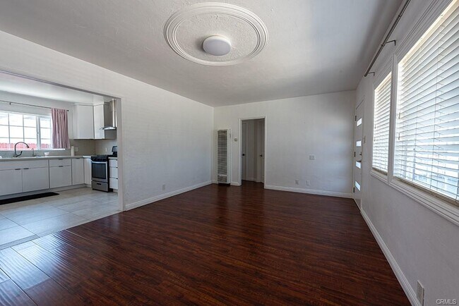 Foto del edificio - 4508 W 165th St