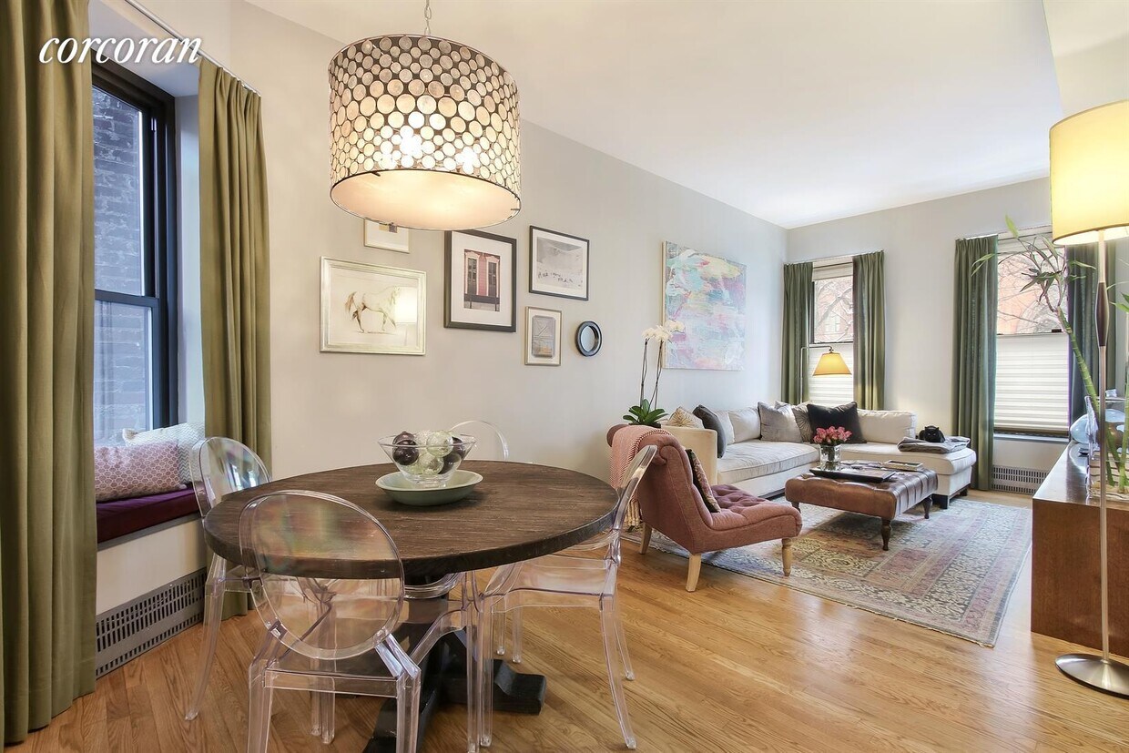 Foto principal - 422 W 20th St