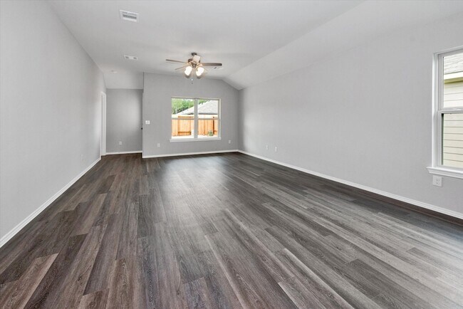 Foto del edificio - 222 Cumberland Forest Dr