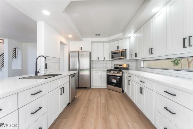 Building Photo - 8300 Bermuda Beach Dr