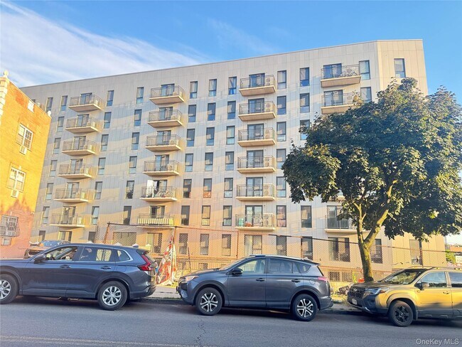 Foto del edificio - 70-09 45th Ave