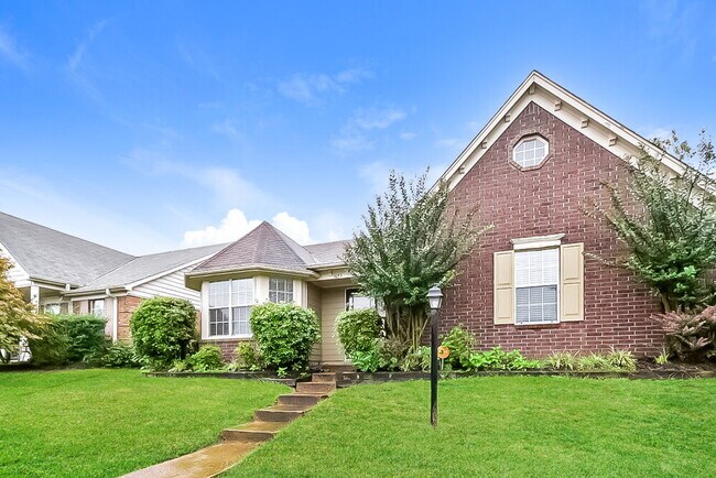 Foto del edificio - 1653 Dexter Ln