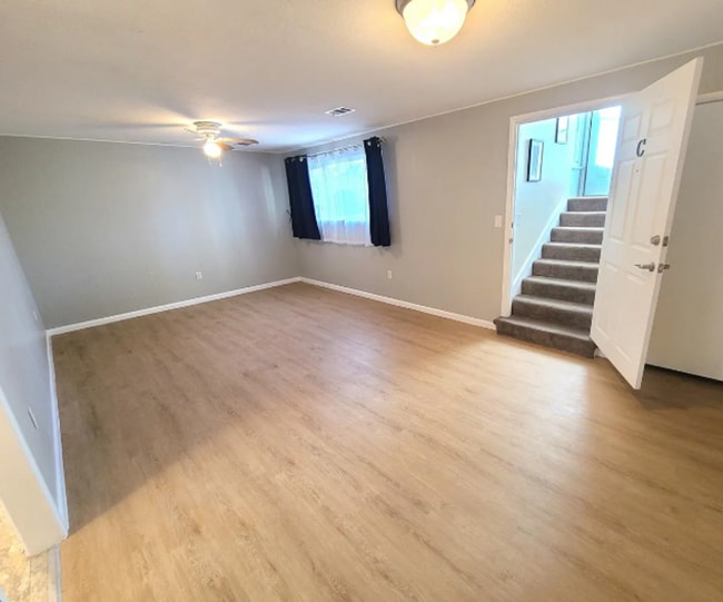 Photo - 2 Bed 1 Bath in Edgewater! Apartment