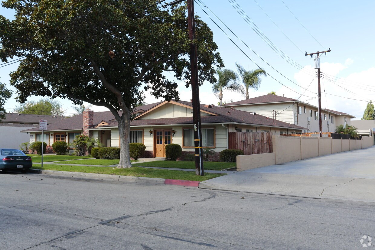 Primary Photo - 2543 Winston Rd