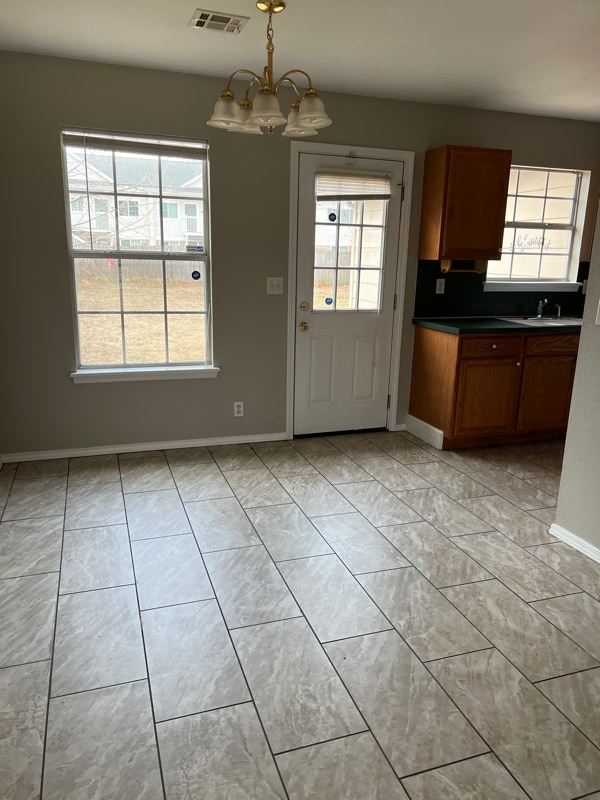 Foto del edificio - 6119 S Madison Pl