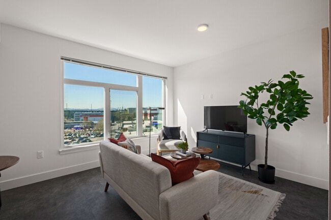 Interior Photo - Hilite