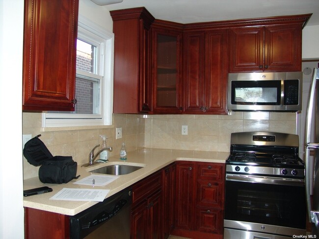 Foto del edificio - 154-12 19th Ave
