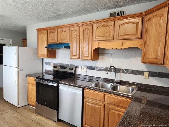 Building Photo - 6301 Bretton Woods Dr