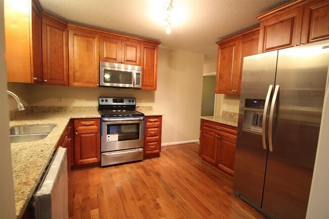 Building Photo - 7027 Chelsea Day Lane
