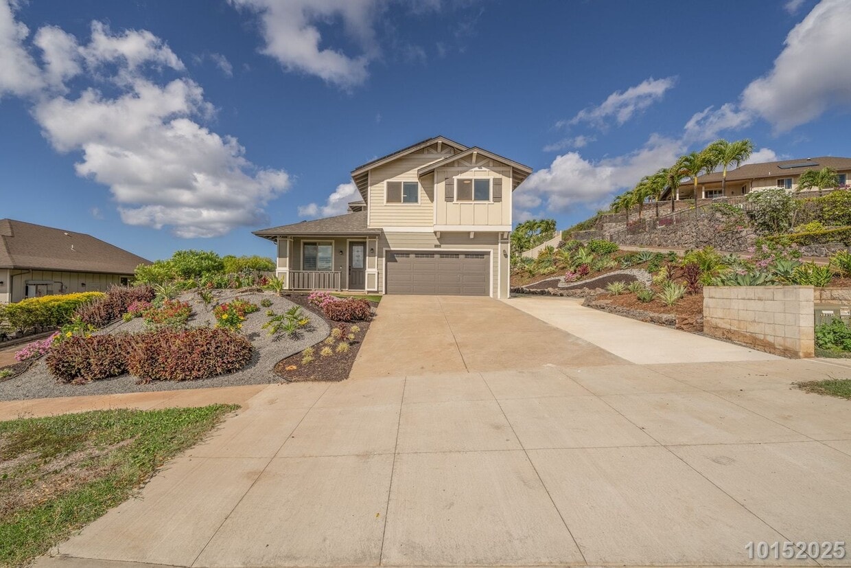Available now! Beautifully upgraded 4-bdr... - Available now!  Beautifully upgraded 4-bdr...