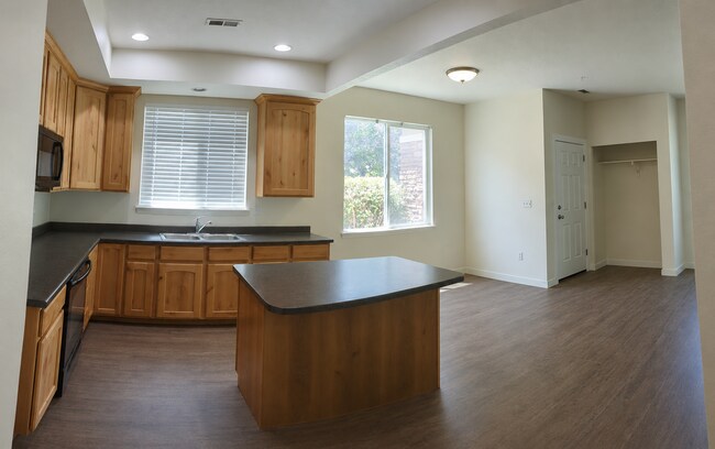 Foto del edificio - 7066 S Thorndale Way