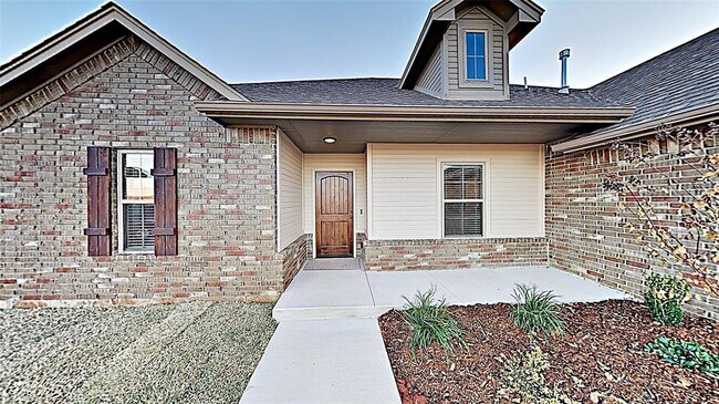 Foto del edificio - 412 Charles Ct