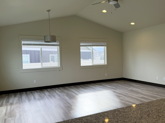 Foto del edificio - Modern Kalispell Home