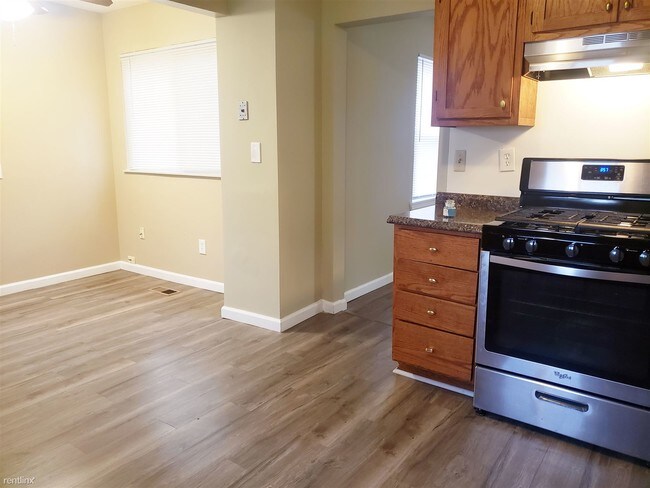 Foto del edificio - 4 br, 1 bath House - 11653 Norborne