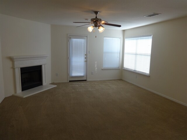 Foto del edificio - 3917 Cane River Rd
