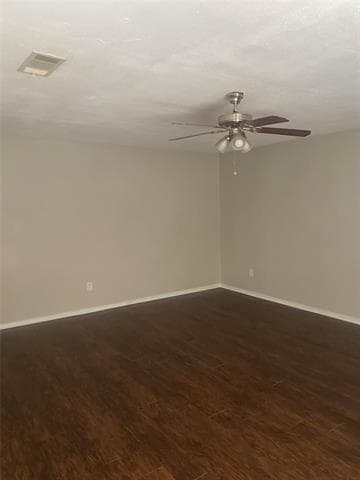 Foto del edificio - 5514 Meadow Nest Dr