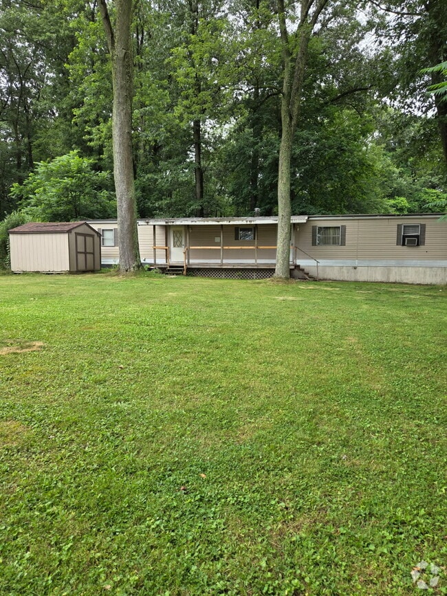 Building Photo - 106 Russell Ln