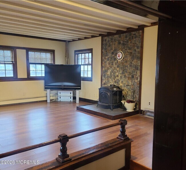 Foto del edificio - 634 Point Ave