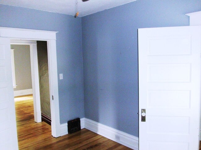 Foto del edificio - 313 4th Ave NW