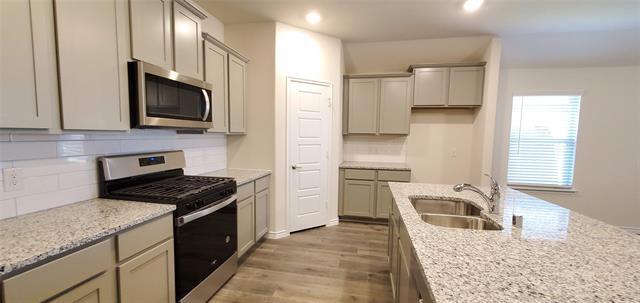 Building Photo - 808 Marigold St