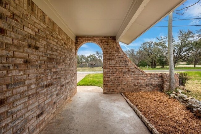 Foto del edificio - 2503 Versailles Dr