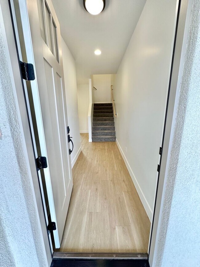 Foto del edificio - 464 E Heritage Pl