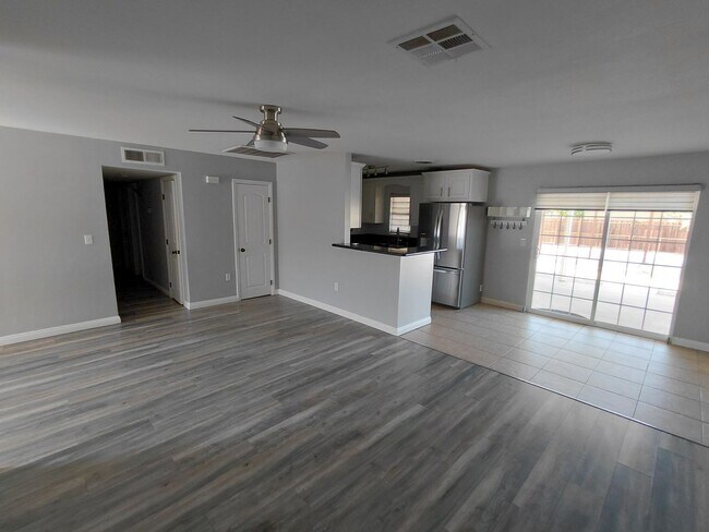 Foto del edificio - 1190 Ocotillo Dr
