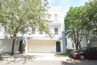 Building Photo - 4525 Bay Spring Ct
